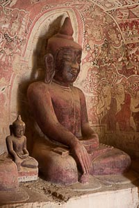 Monywa grottes Powing Taung